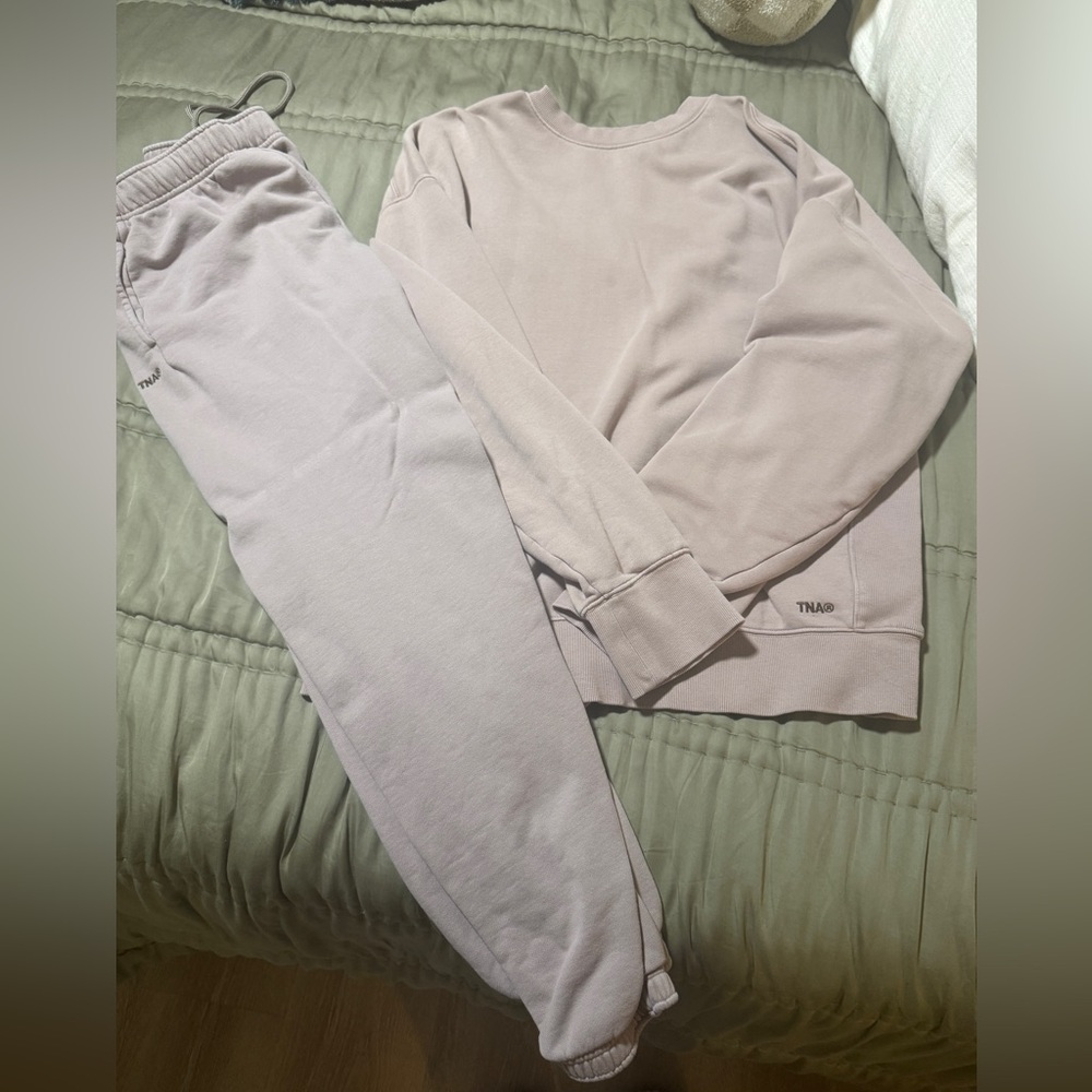 Aritzia Sweat Set- Taupe